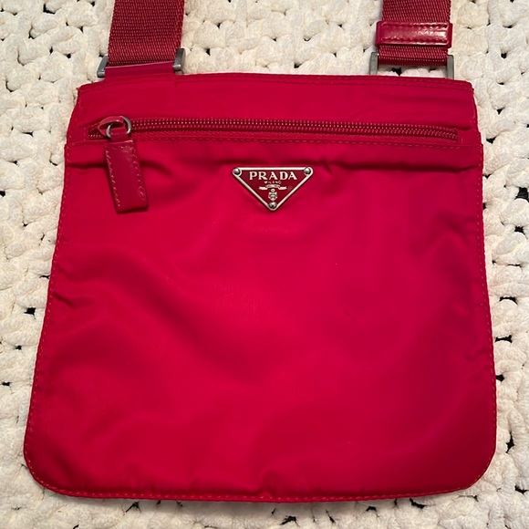 PRADA crossbody bag ❤️ - Picture 1 of 10